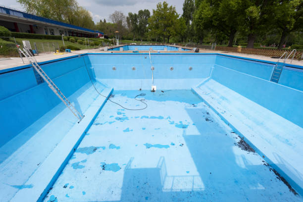 Best Water damage mitigation services  in Lennox, SD